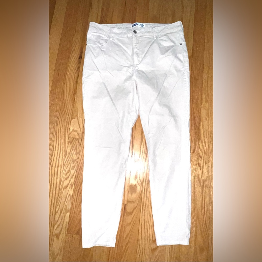 Light Beige Velvet Pants 16